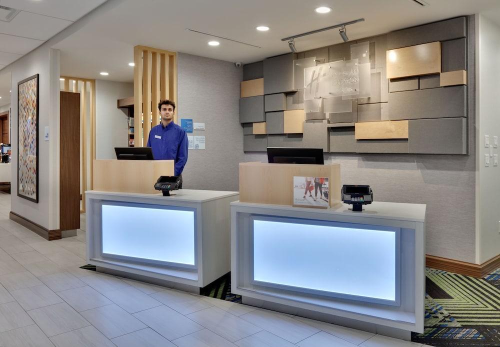 沃思堡北诺斯莱克智选假日套房酒店 外观 照片